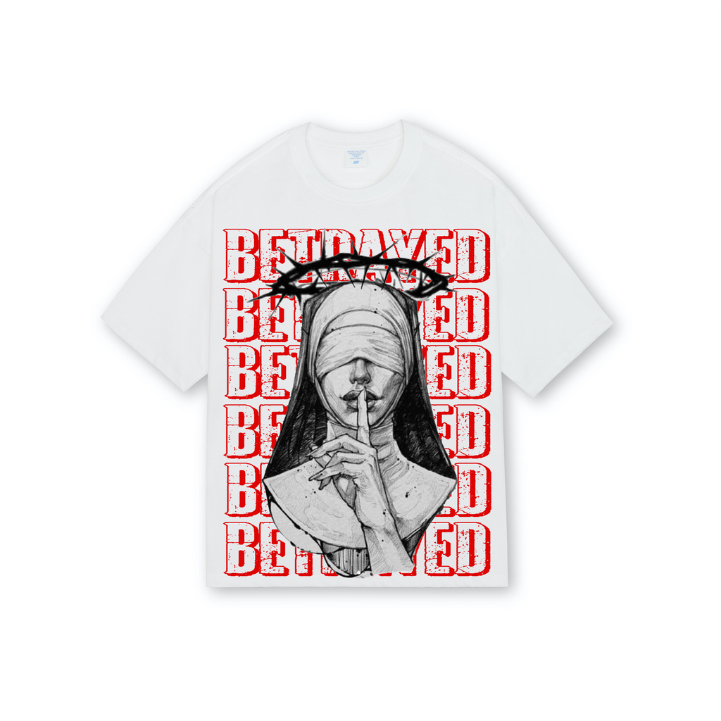 Tee betrayed oversized desing